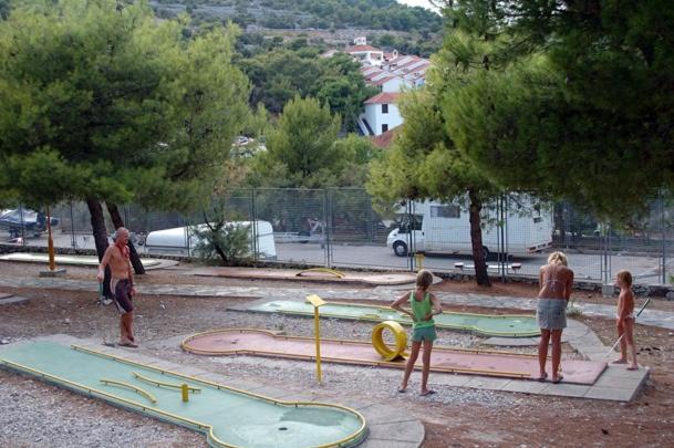 Ks Holidays Jezera Buitenkant foto